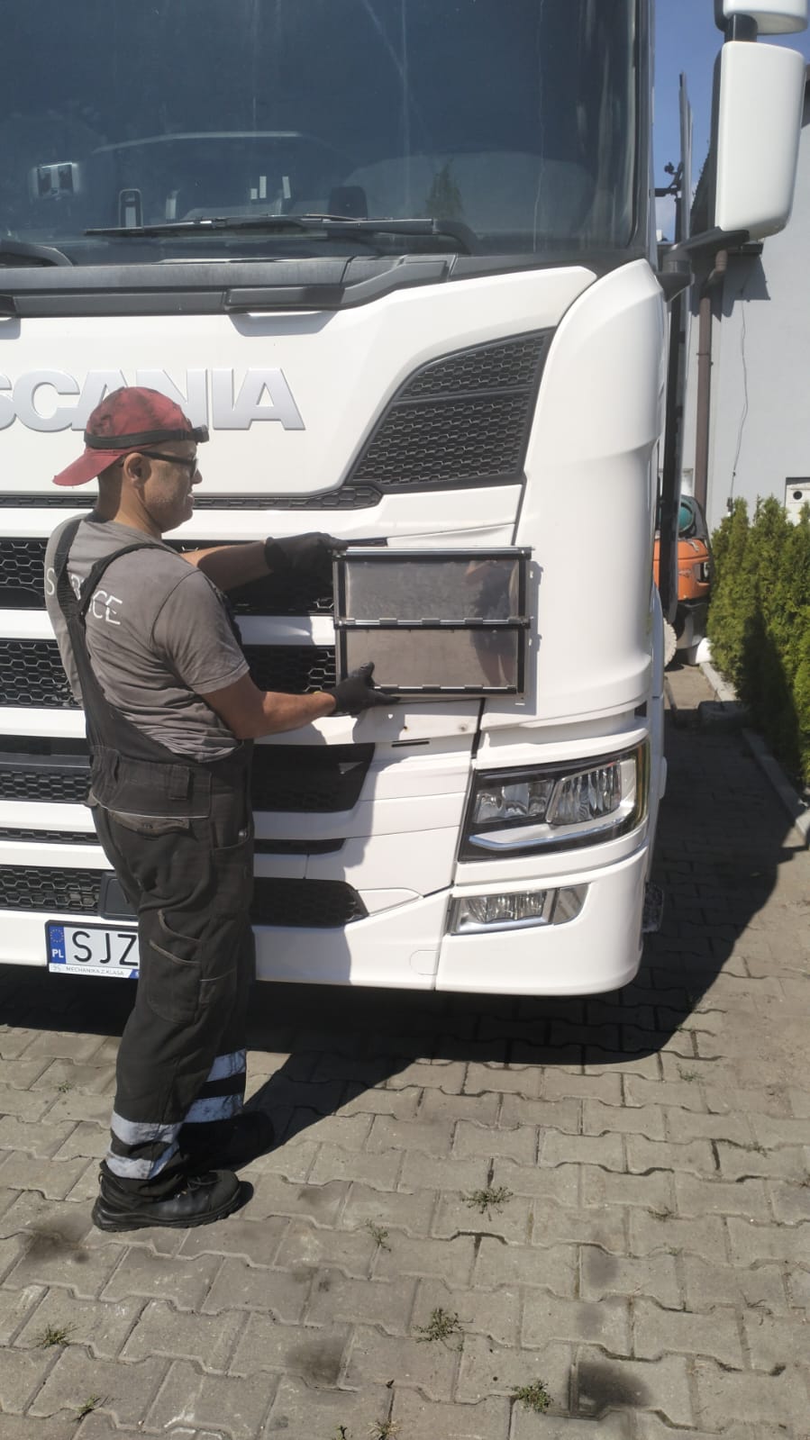 Serwis TIRów i Ciężarówek Jastrzębie-Zdrój - Profesjonalna Obsługa Pojazdów Komercyjnych